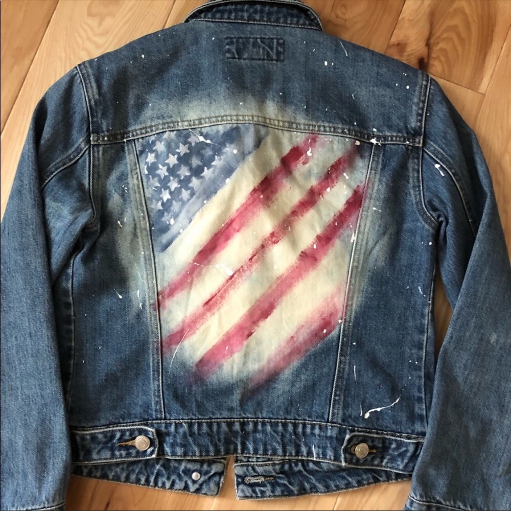 🇺🇸 Custom USA flag painted Denim Jacket